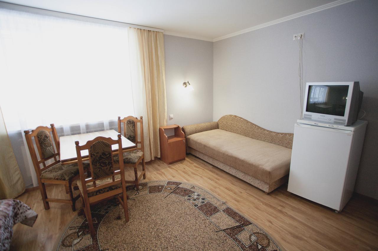Smerichka Hotell Poljana Eksteriør bilde
